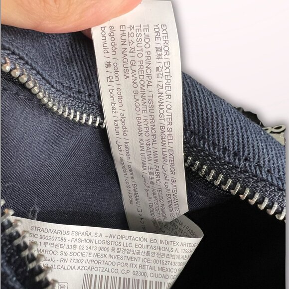 Stradivarius Navy Blue Small Handbag With White Straps & Silver Hardware - Picture 8 of 8